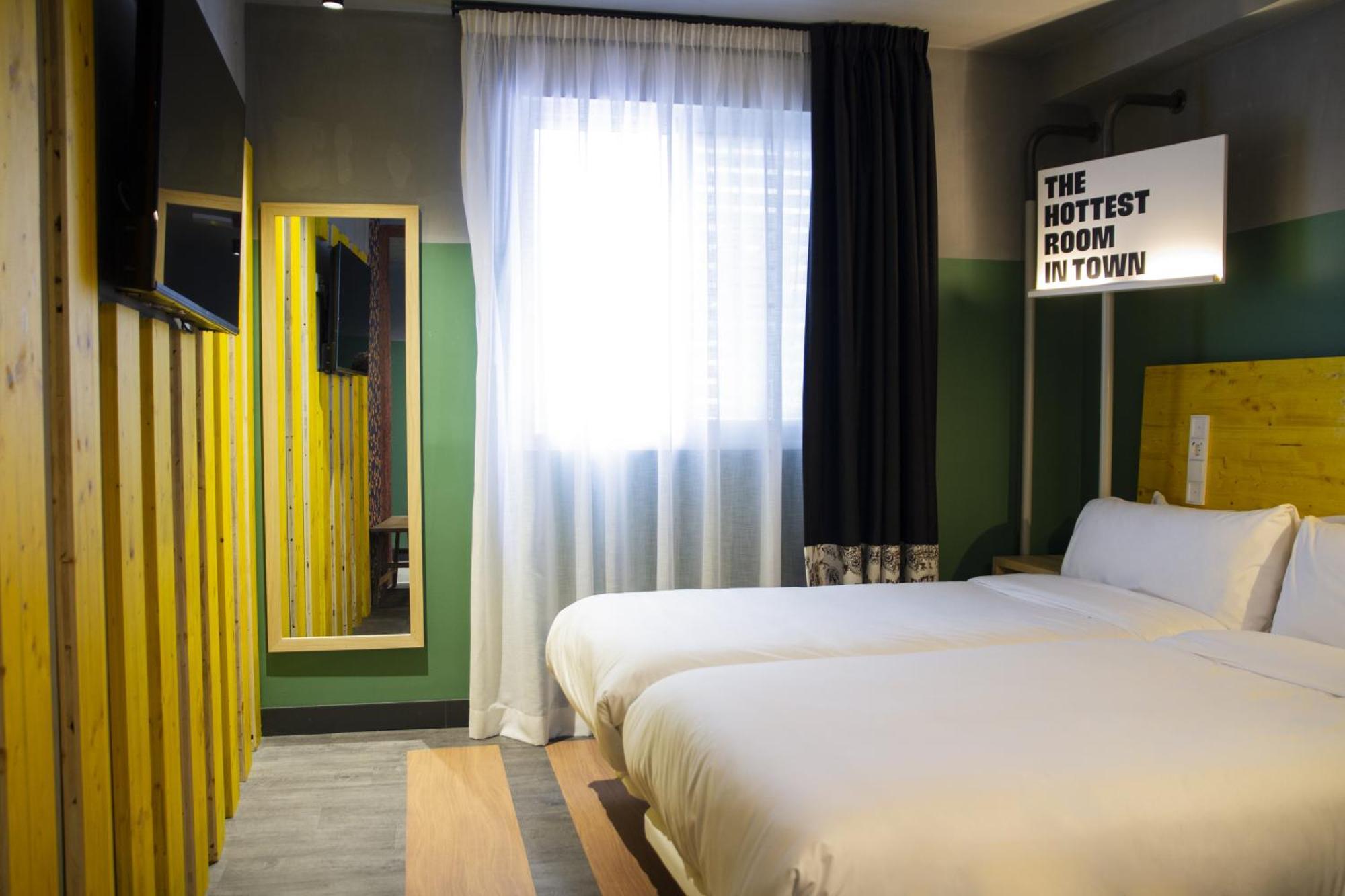 Room00 Valencia Hostel Luaran gambar